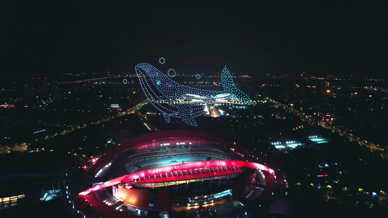 Drones jaarwisseling tijdens lichtshows drone china knallend ingeluid traditioneel lucht shanghai